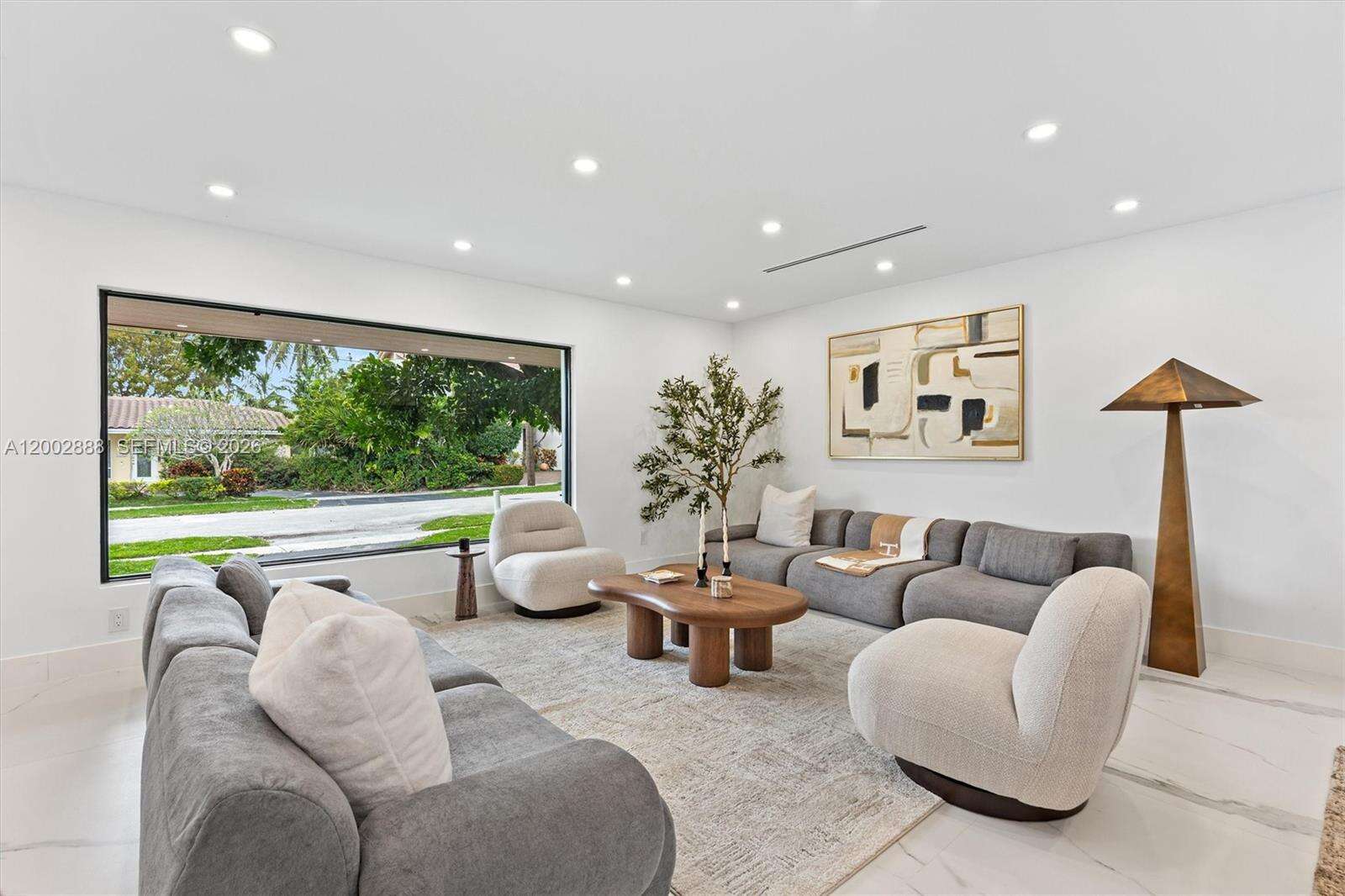 19731 24th Ave, Miami, FL 33180 | Picture 10