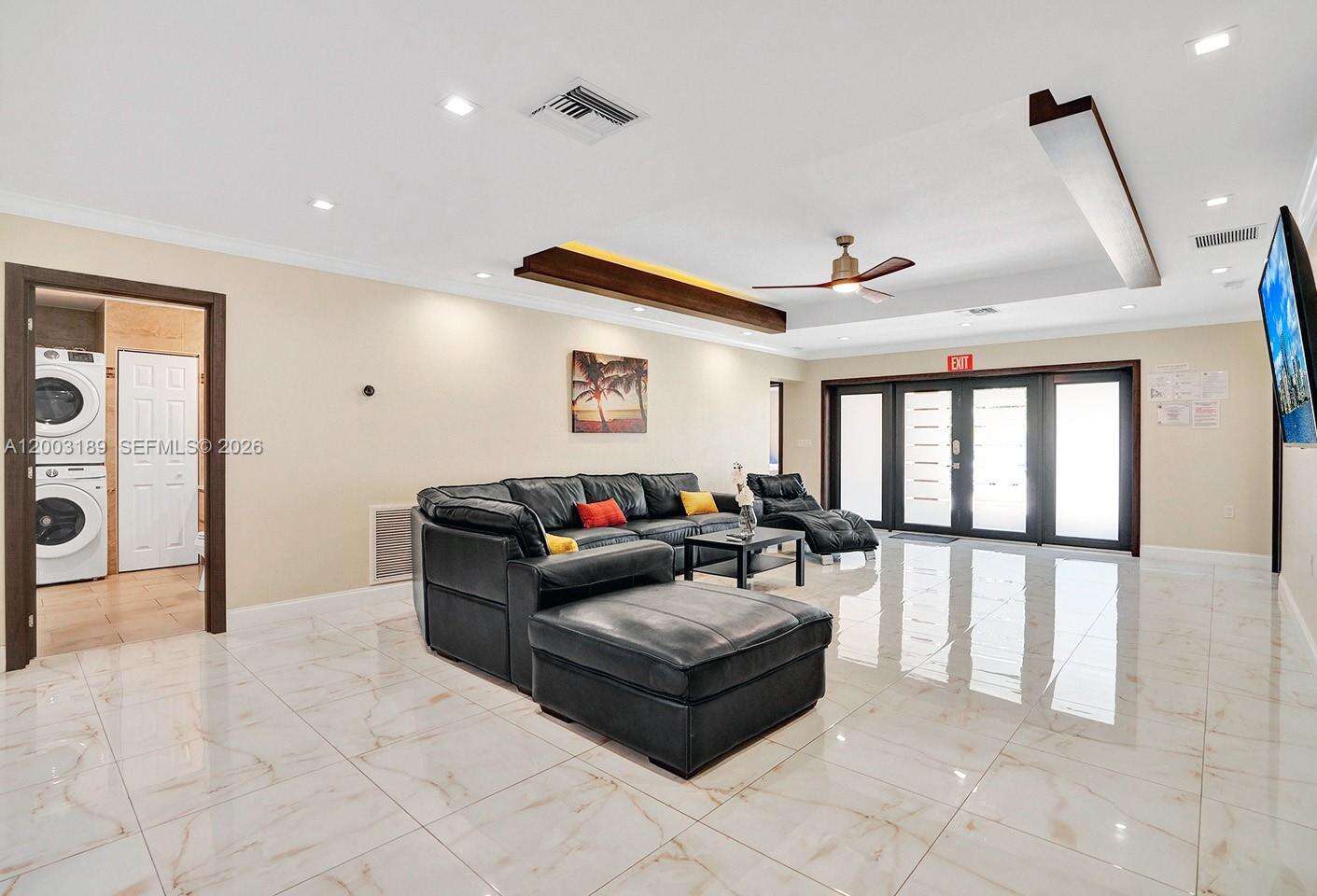 1318 Washington St, Hollywood, FL 33019 | Picture 4