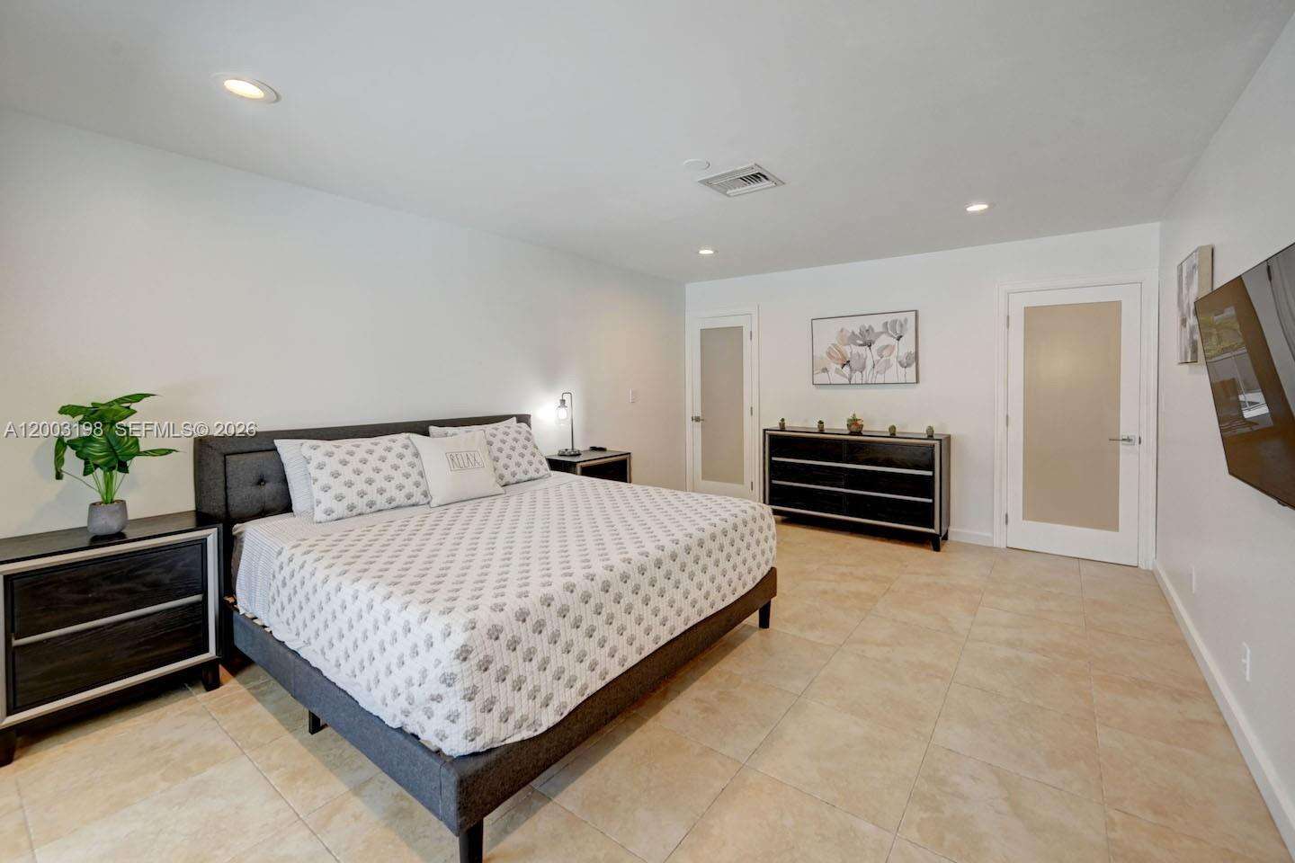 932 Polk St, Hollywood, FL 33019 | Picture 6