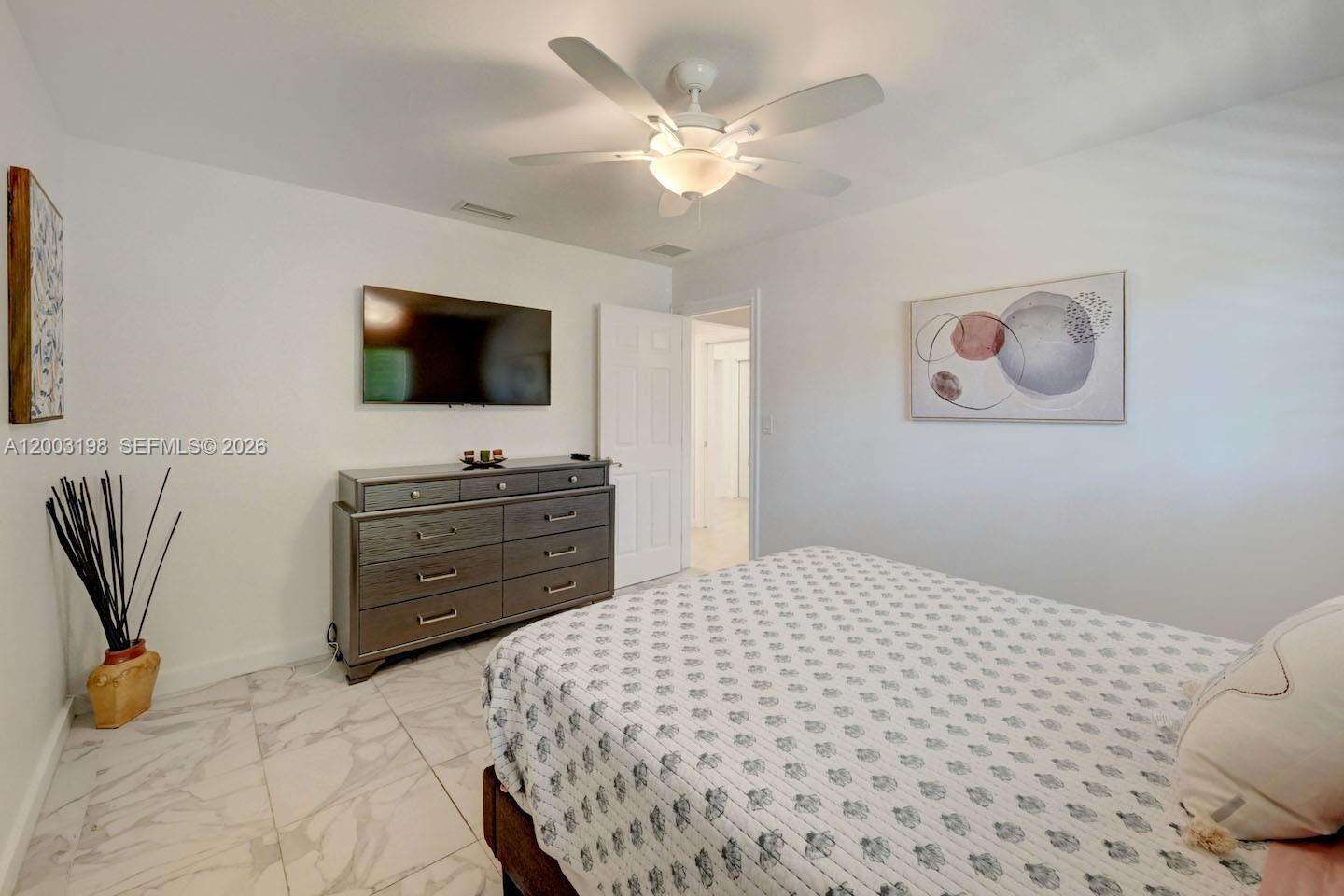 932 Polk St, Hollywood, FL 33019 | Picture 8