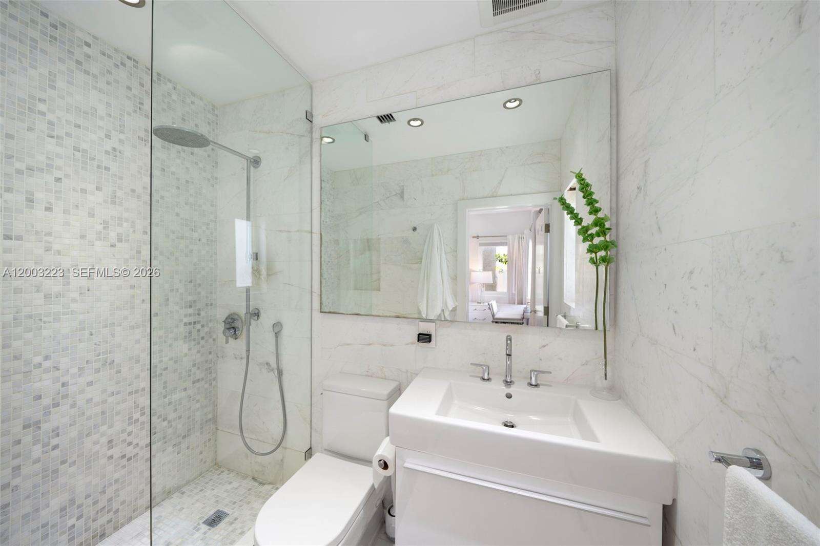 330 San Marino Dr, Miami Beach, FL 33139 | Picture 17