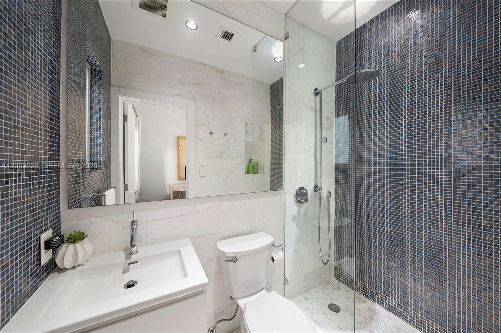 330 San Marino Dr, Miami Beach, FL 33139 | Picture 23