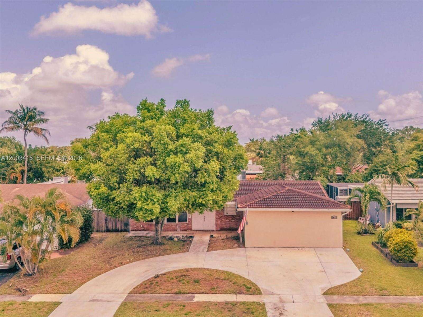 1911 53rd Ave, Hollywood, FL 33021 | Picture 1