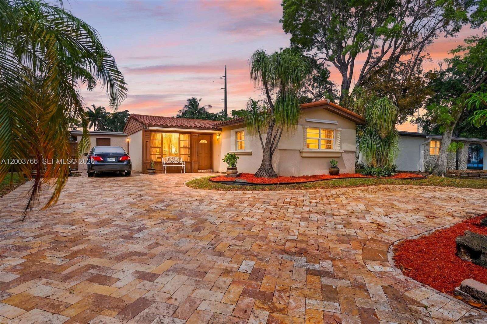 6551 Sherman St, Hollywood, FL 33024 - For Sale photo 1