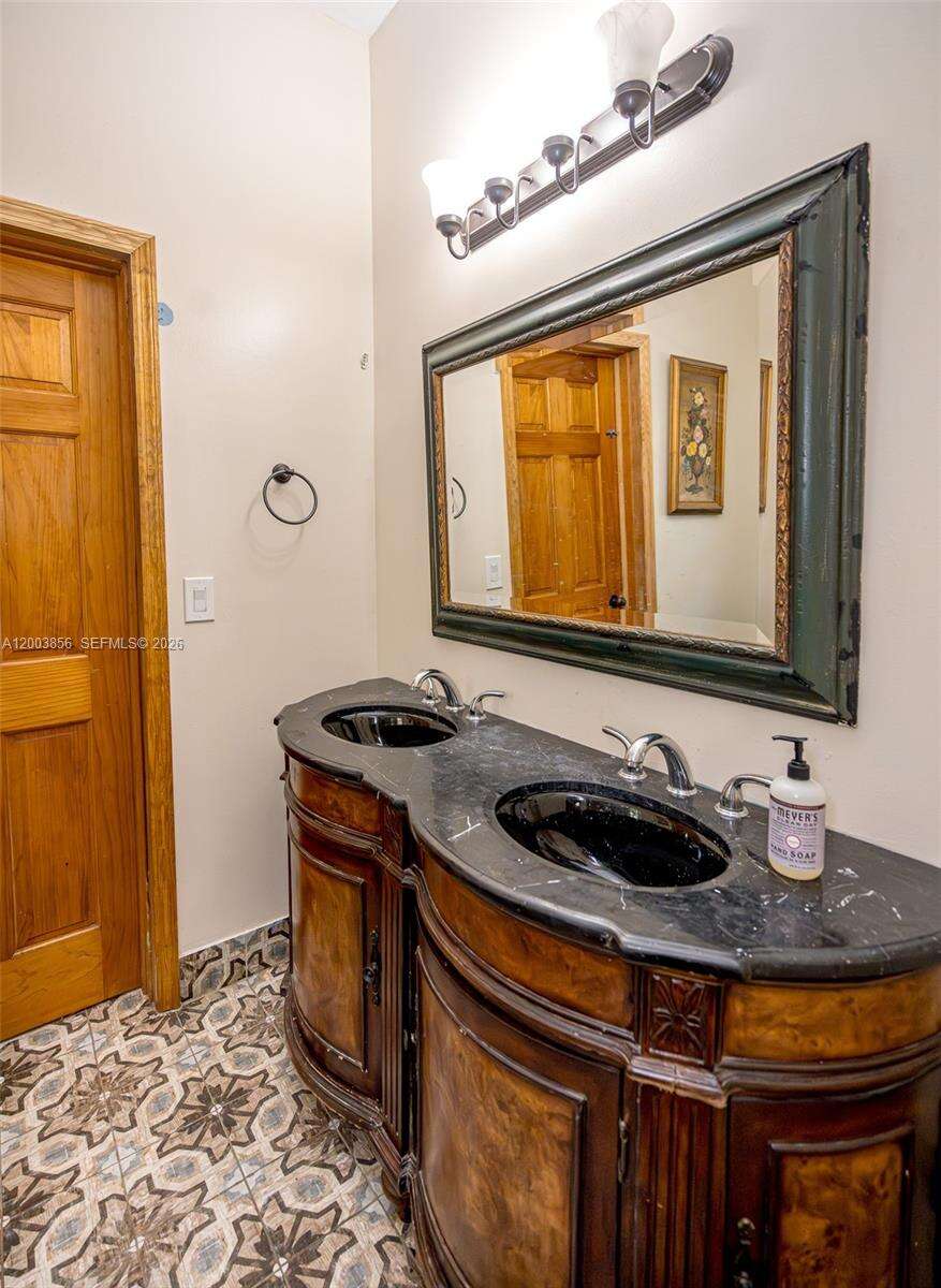 2221 28th Way, Fort Lauderdale, FL 33312 | Picture 55