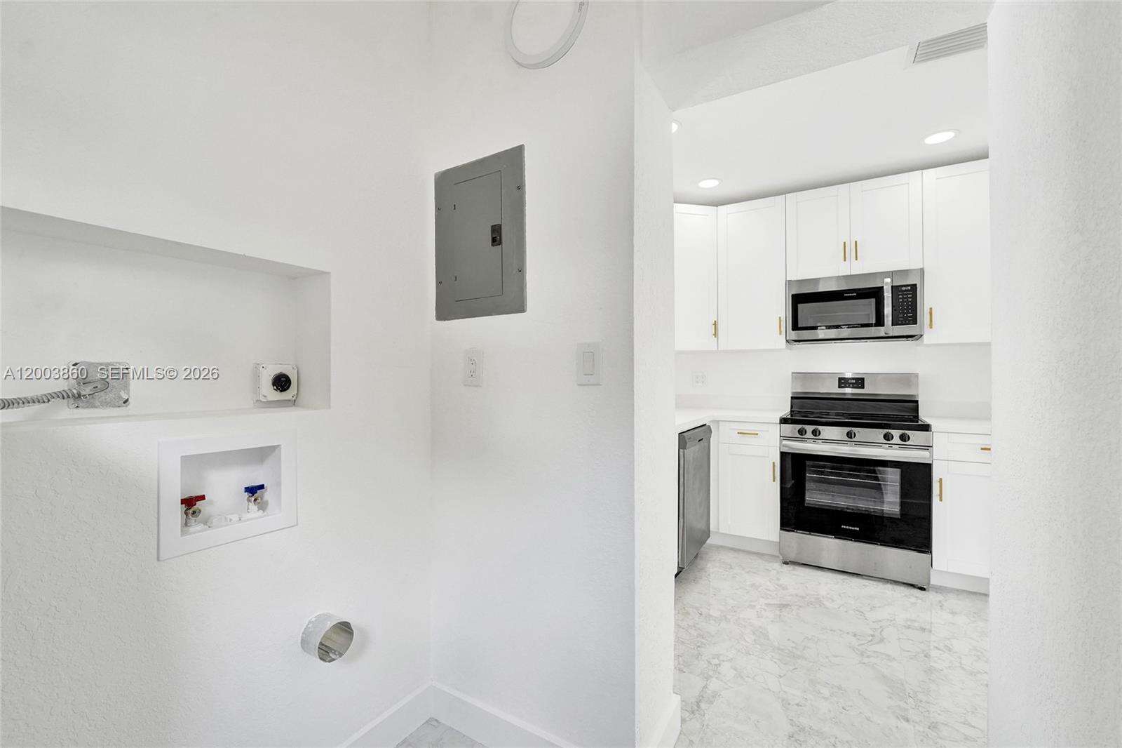 6442 Oak St, Hollywood, FL 33024 - For Sale photo 34