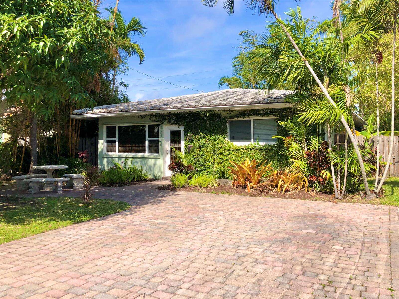 1031 Lincoln, Hollywood, FL 33019 - For Sale photo 3