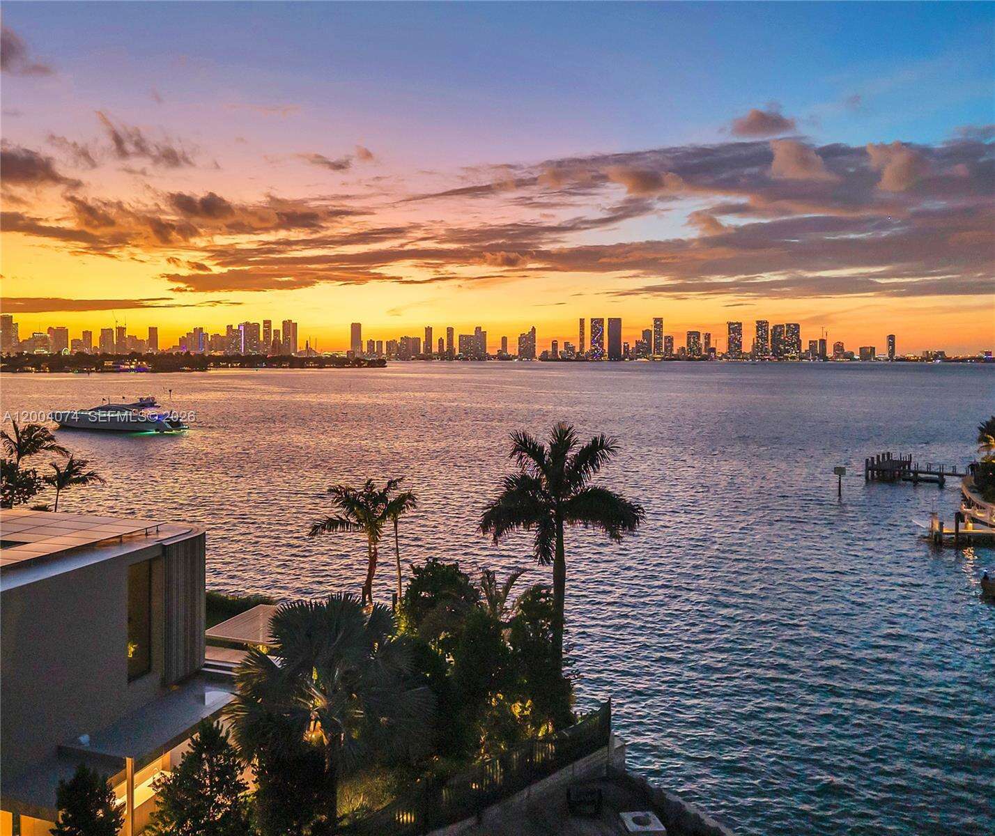 1649 22nd St, Miami Beach, FL 33140 | Picture 1