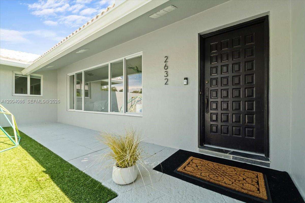 2632 35th St, Fort Lauderdale, FL 33306 - For Sale photo 4