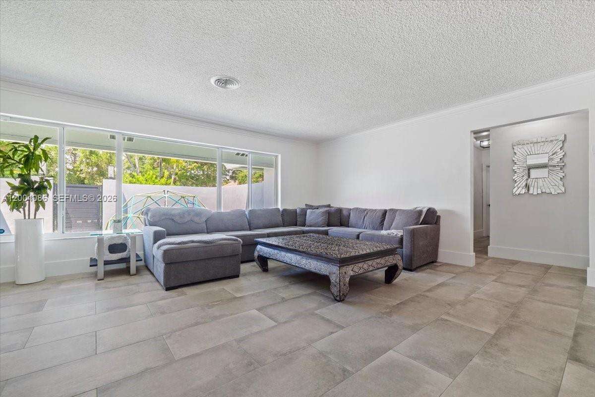 2632 35th St, Fort Lauderdale, FL 33306 - For Sale photo 7