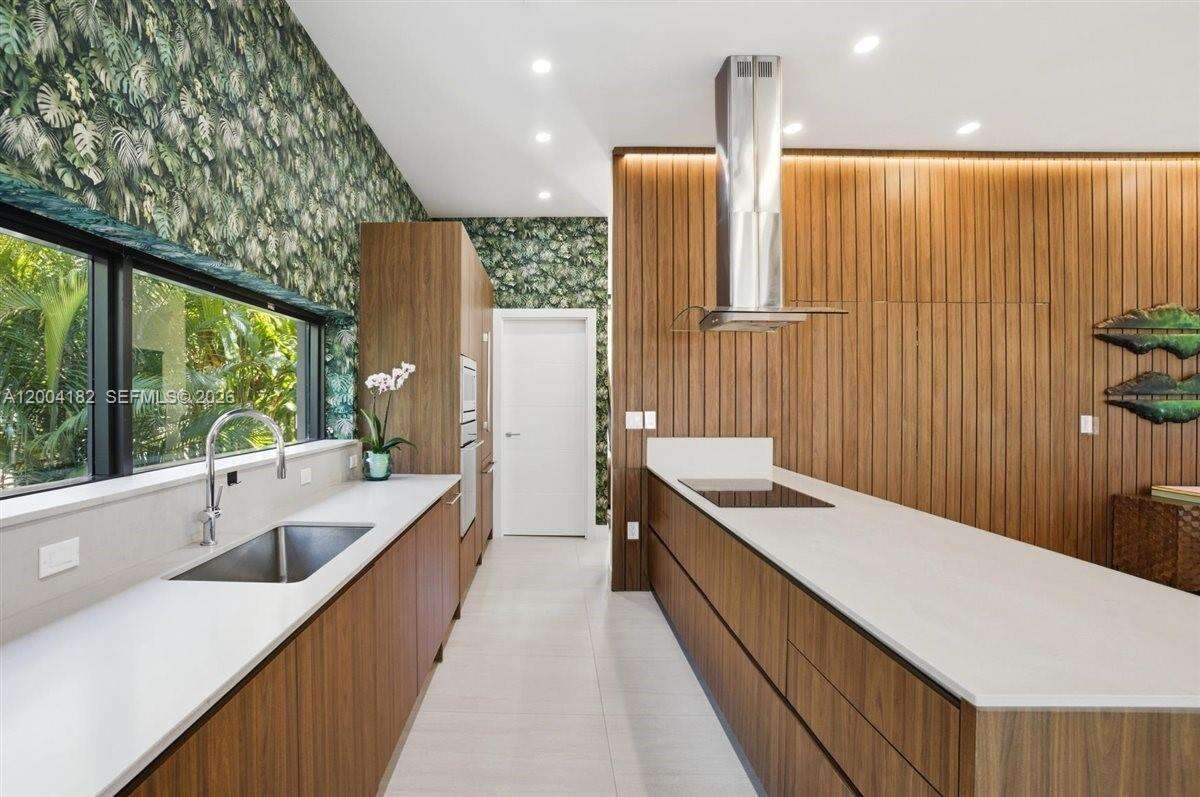 4354 Alton Rd, Miami Beach, FL 33140 | Picture 12