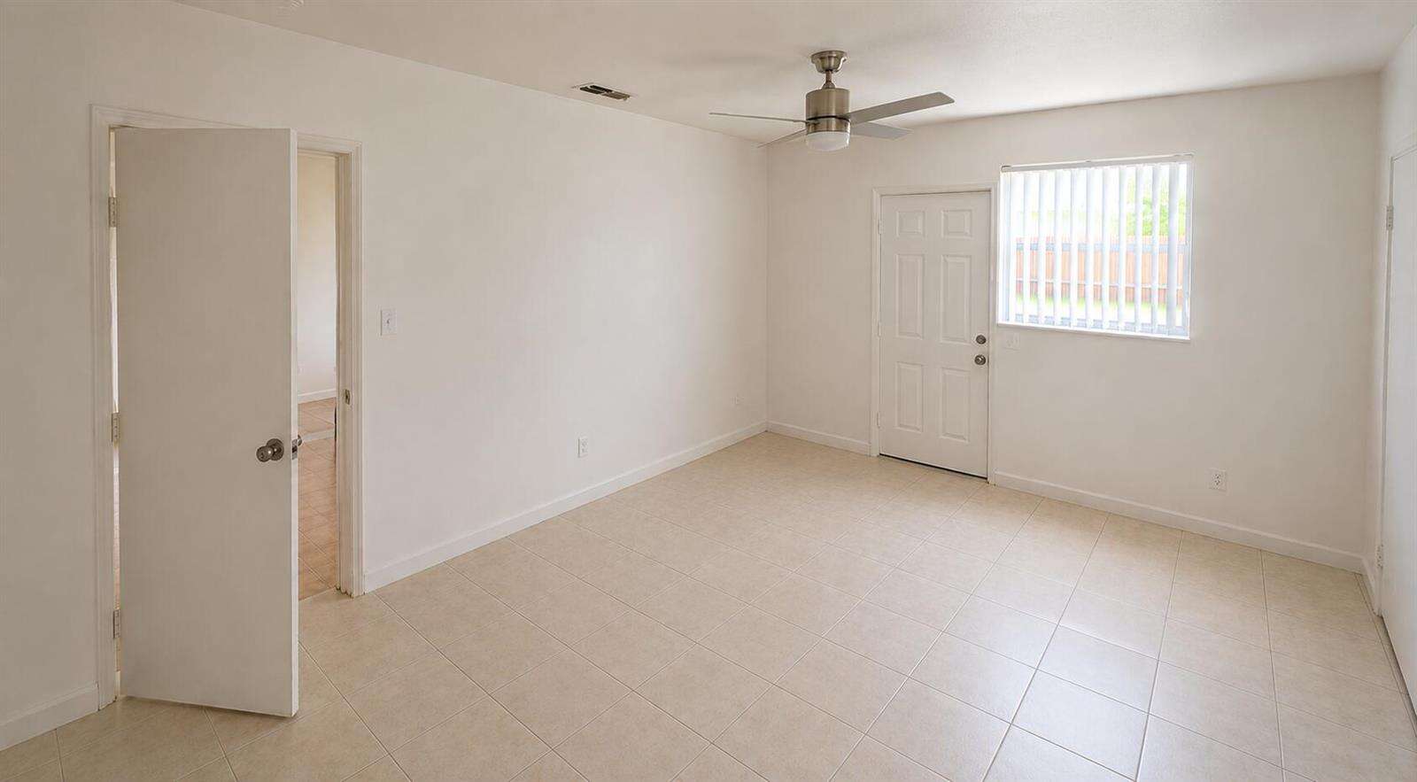 2311 58th, Hollywood, FL 33021 - For Sale photo 9