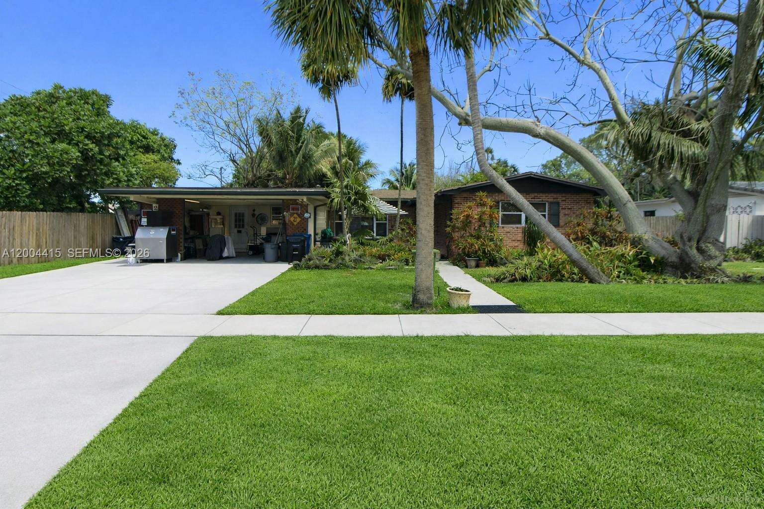 2048 27th Ave, Fort Lauderdale, FL 33312 - For Sale photo 2