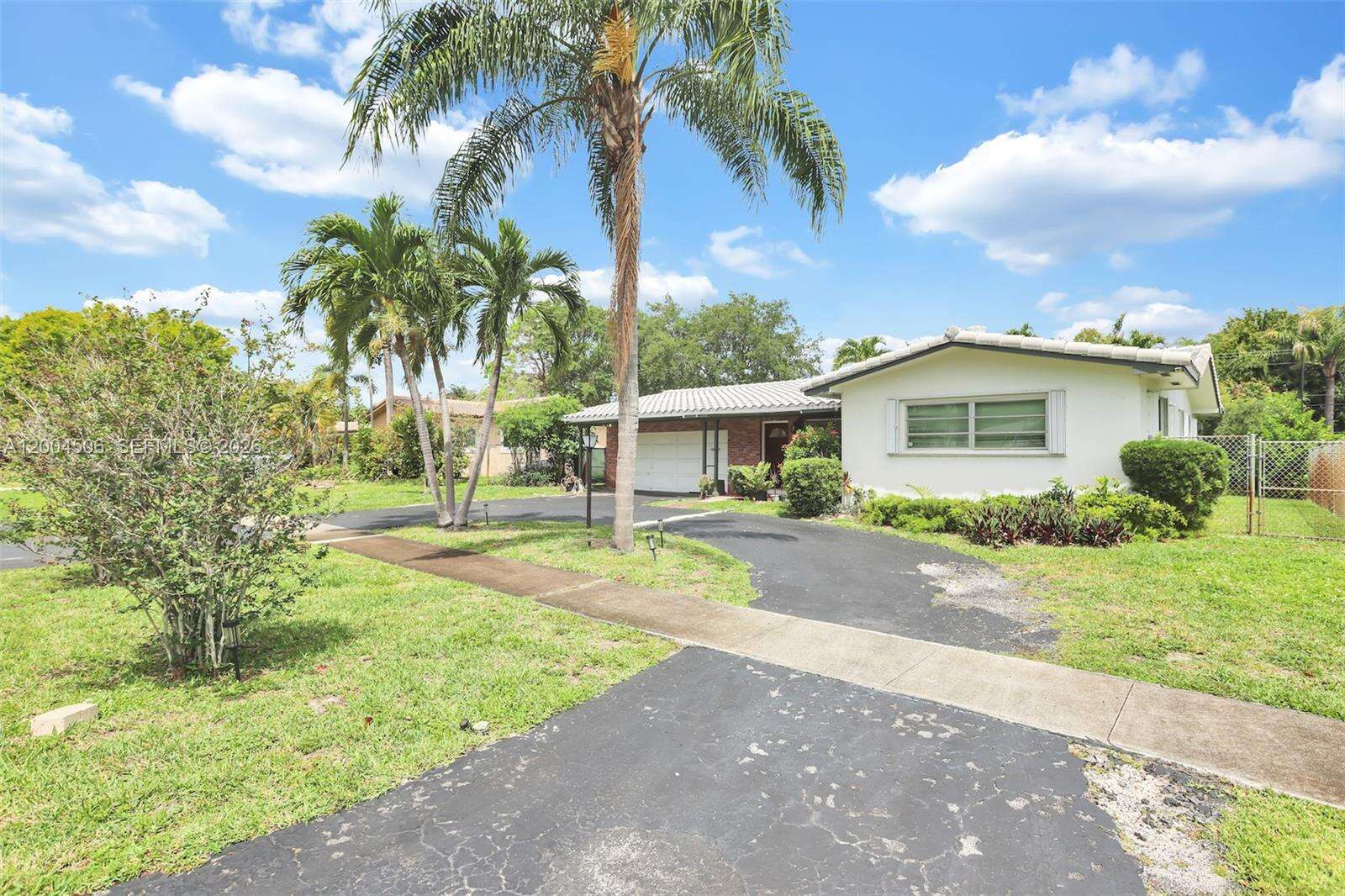 4201 Mckinley St, Hollywood, FL 33021 | Picture 2