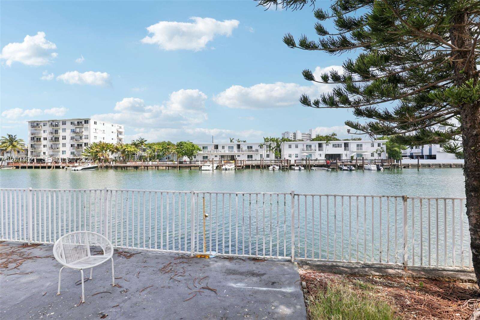 7975 Crespi Blvd, Miami Beach, FL 33141 | Picture 1