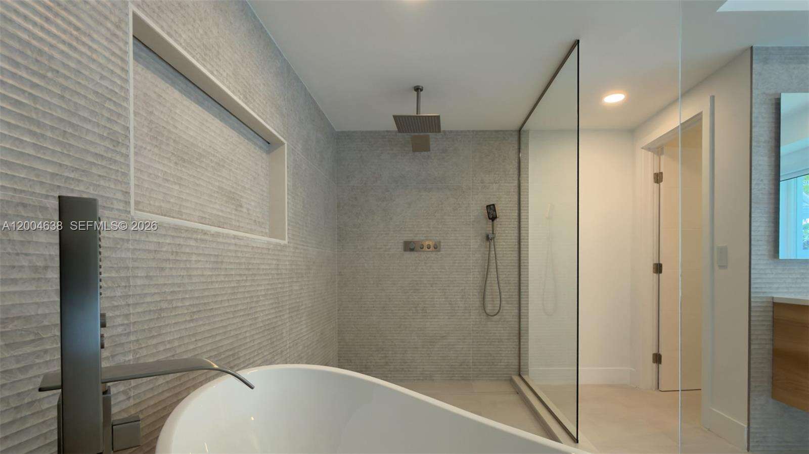 1690 Daytonia Rd, Miami Beach, FL 33141 | Picture 30