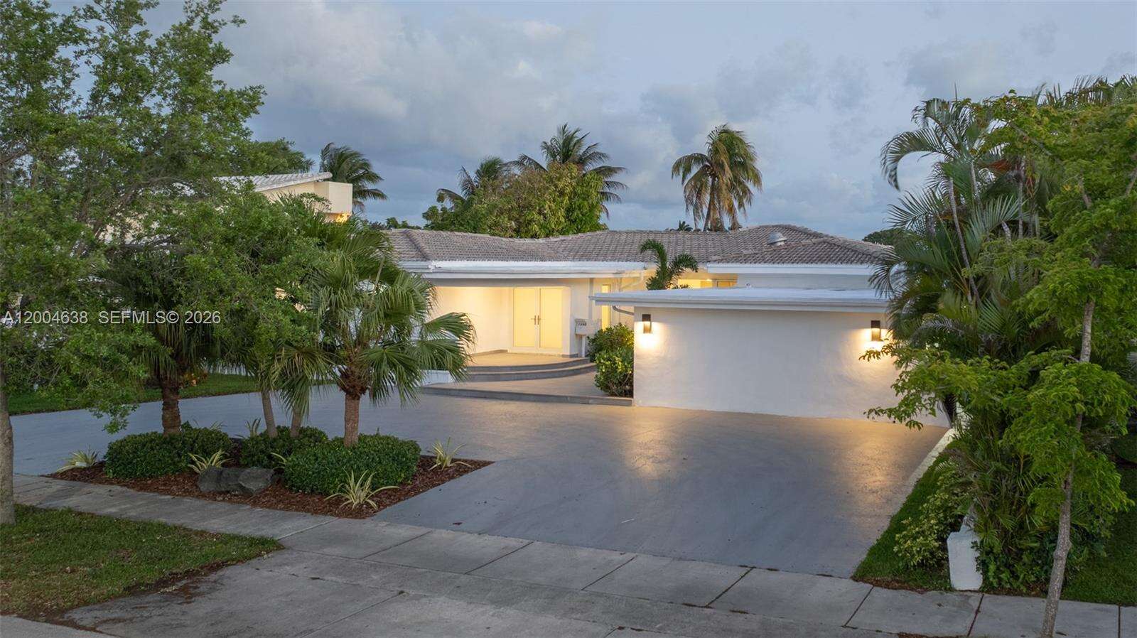 1690 Daytonia Rd, Miami Beach, FL 33141 | Picture 7