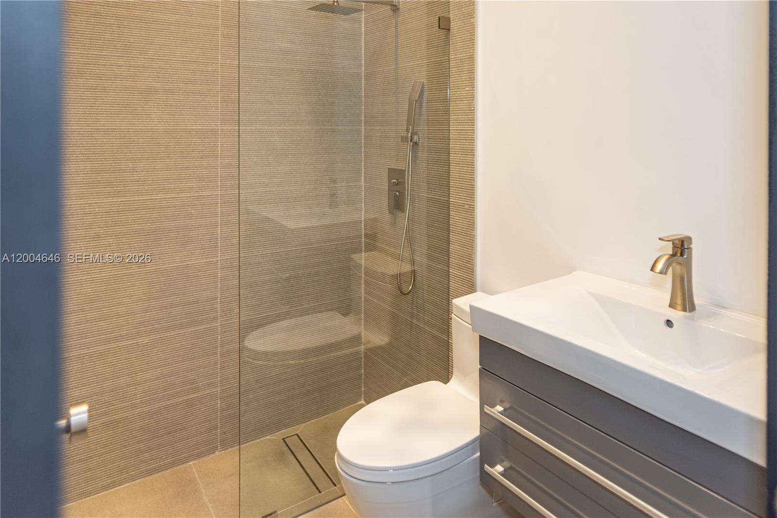 2440 Shore Ter, Miami Beach, FL 33141 | Picture 18