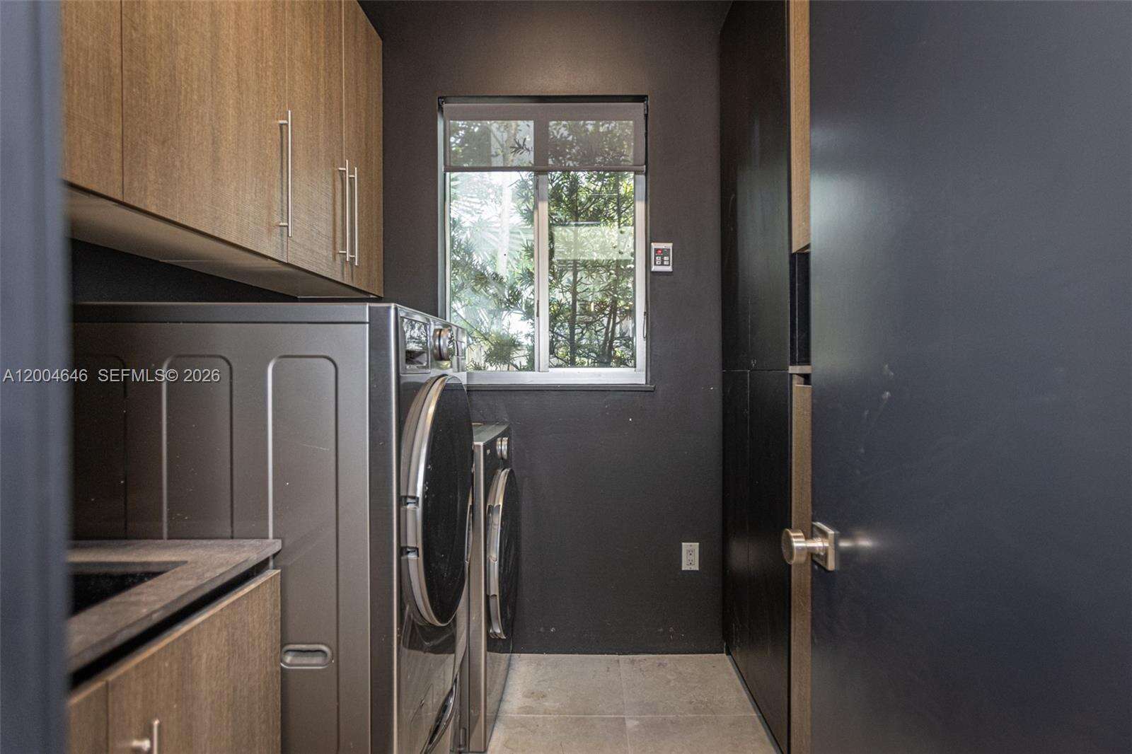 2440 Shore Ter, Miami Beach, FL 33141 | Picture 44