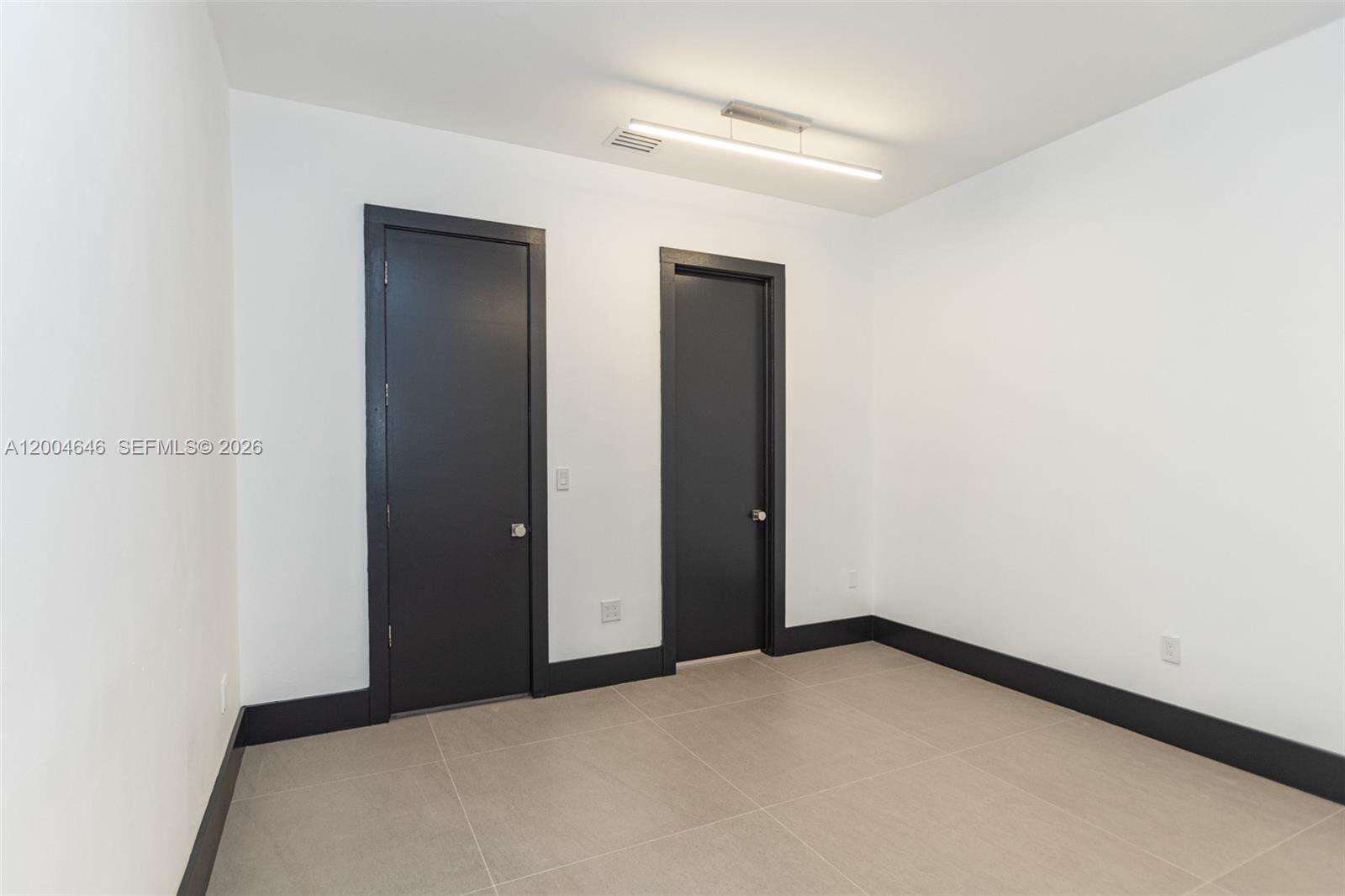 2440 Shore Ter, Miami Beach, FL 33141 | Picture 50