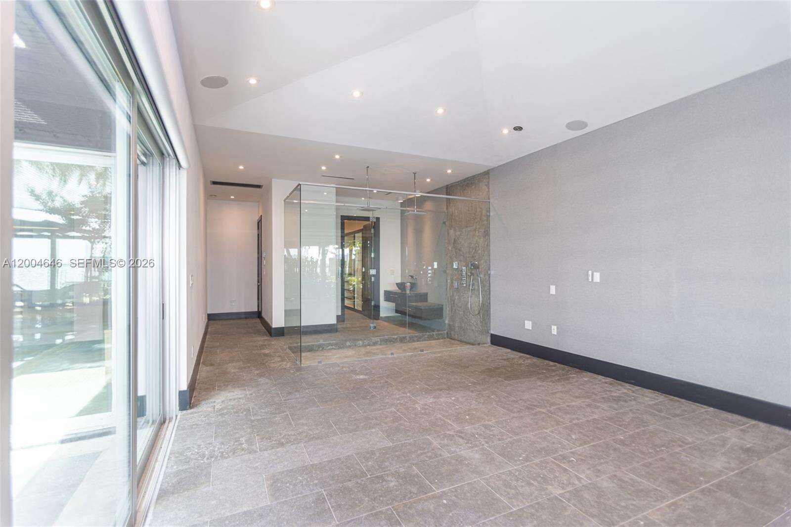 2440 Shore Ter, Miami Beach, FL 33141 | Picture 55