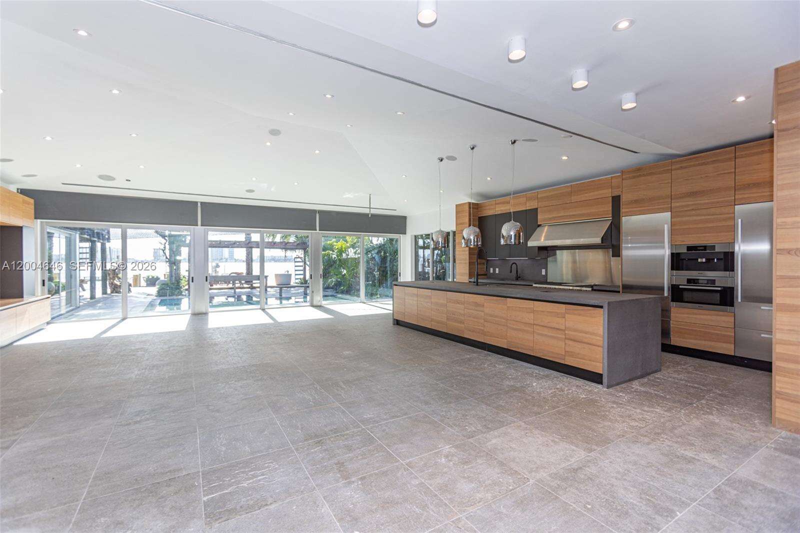 2440 Shore Ter, Miami Beach, FL 33141 | Picture 71