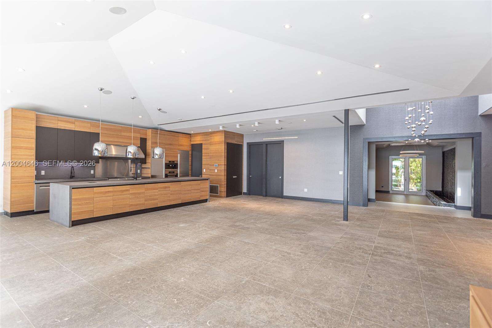 2440 Shore Ter, Miami Beach, FL 33141 | Picture 72