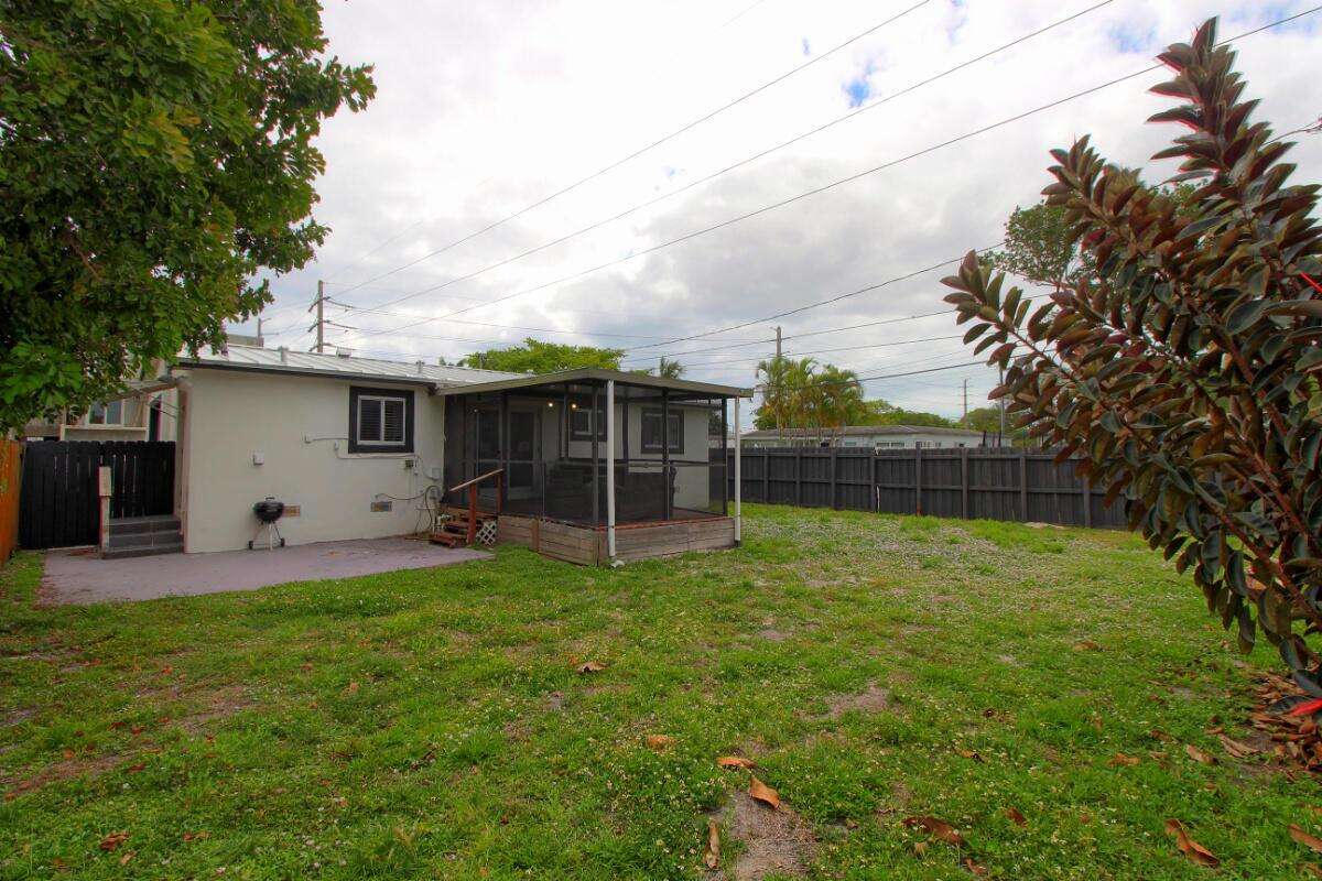 1324 24th, Hollywood, FL 33020 - For Sale photo 30