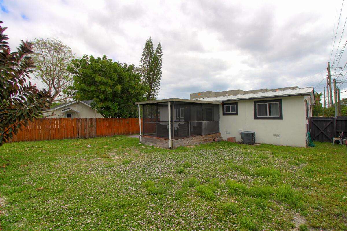 1324 24th, Hollywood, FL 33020 - For Sale photo 31