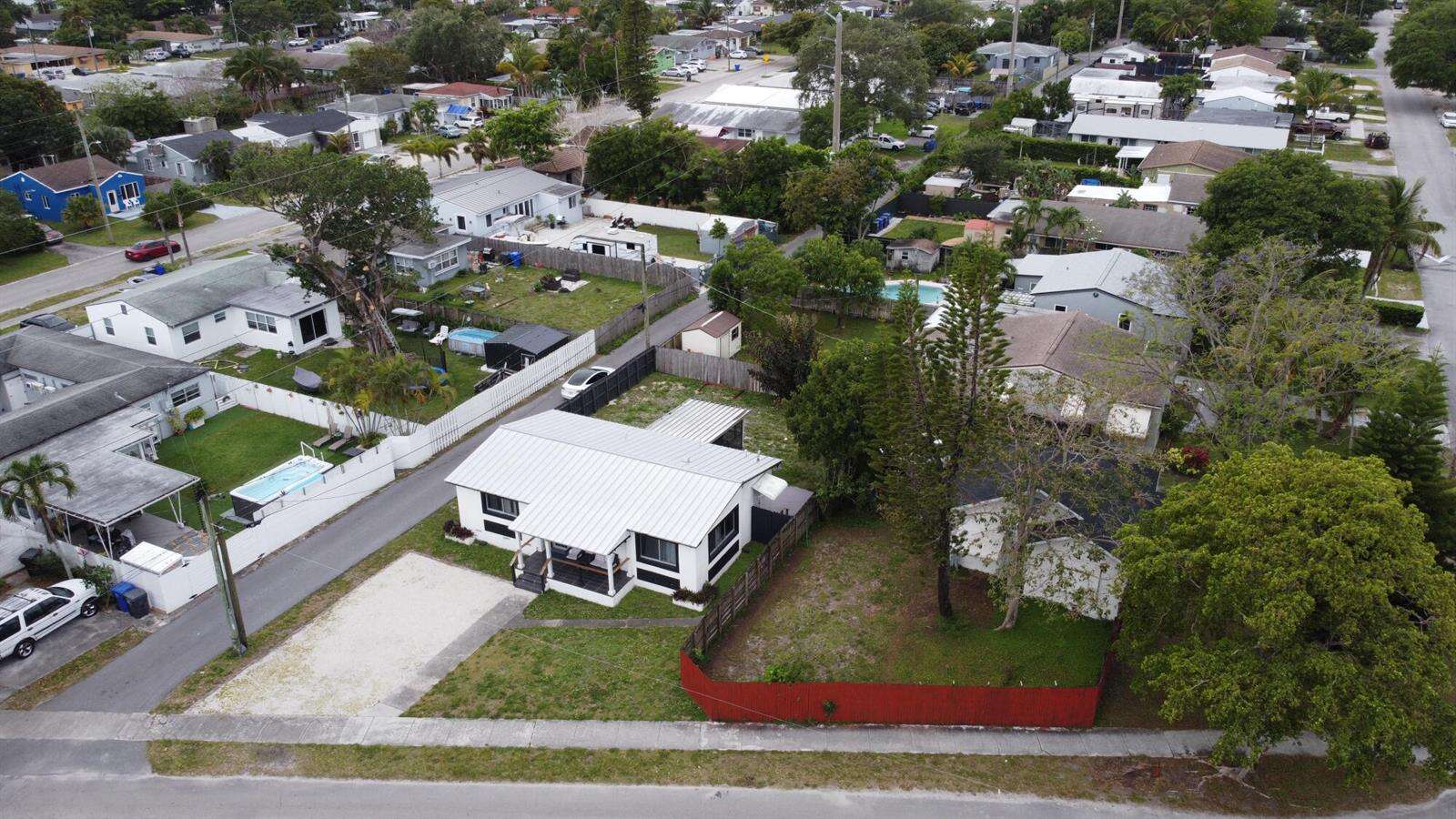 1324 24th, Hollywood, FL 33020 - For Sale photo 34