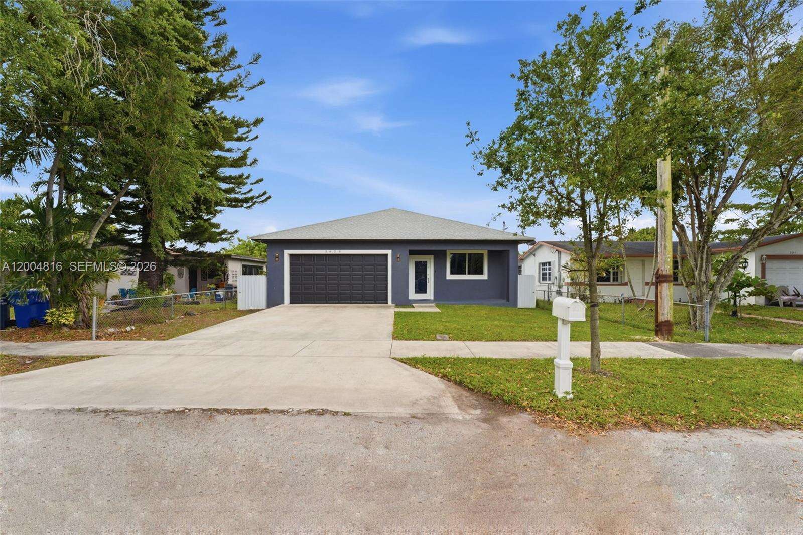 5628 Flagler St, Hollywood, FL 33023 - For Sale photo 1