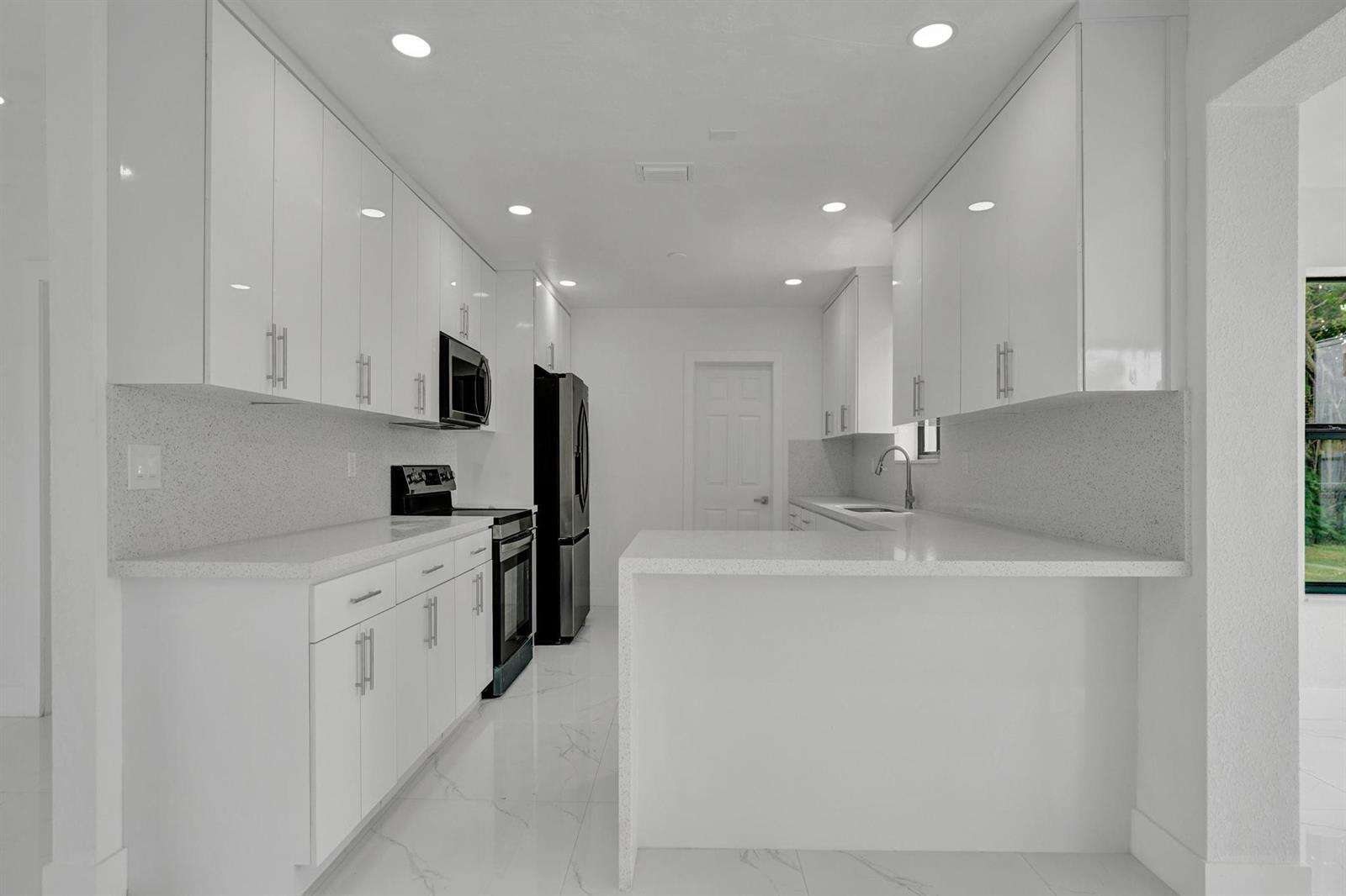 2301 Alcazar, Miramar, FL 33023 - For Sale photo 4