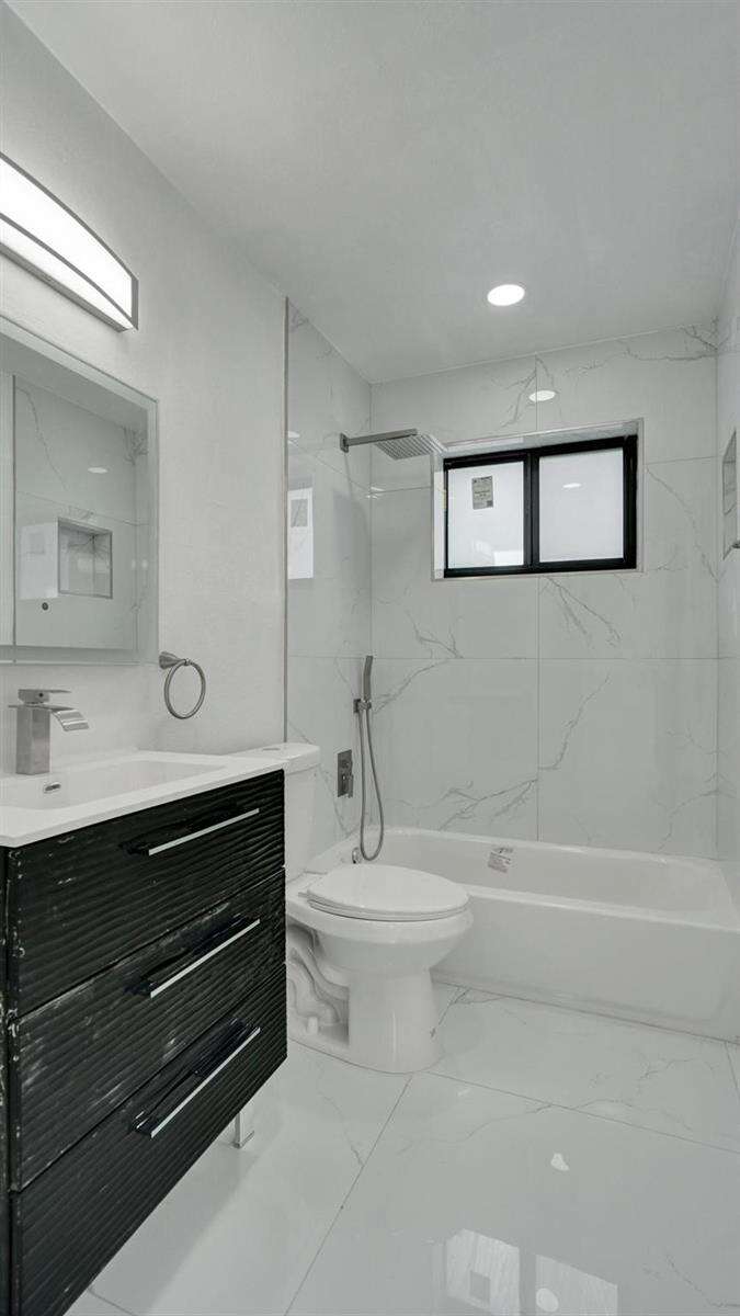2301 Alcazar, Miramar, FL 33023 - For Sale photo 10