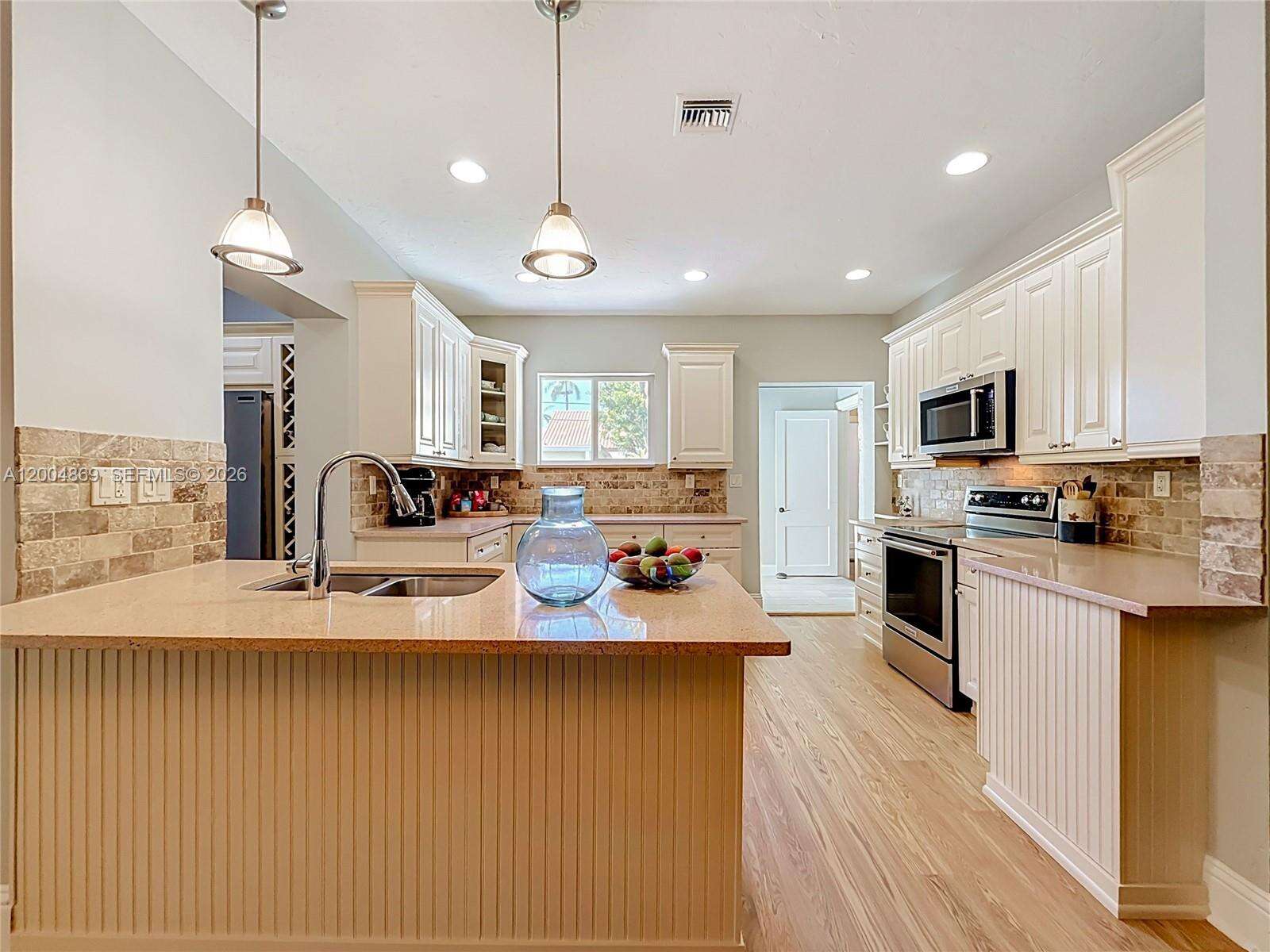 1029 Harrison St, Hollywood, FL 33019 - For Sale photo 11