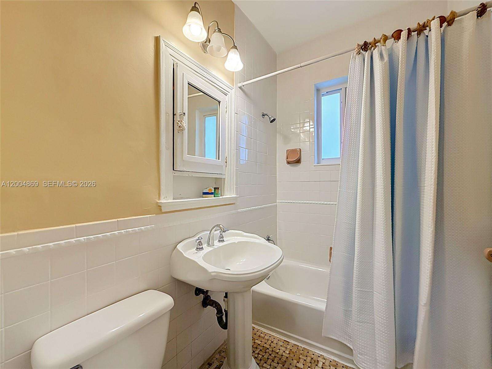 1029 Harrison St, Hollywood, FL 33019 - For Sale photo 31