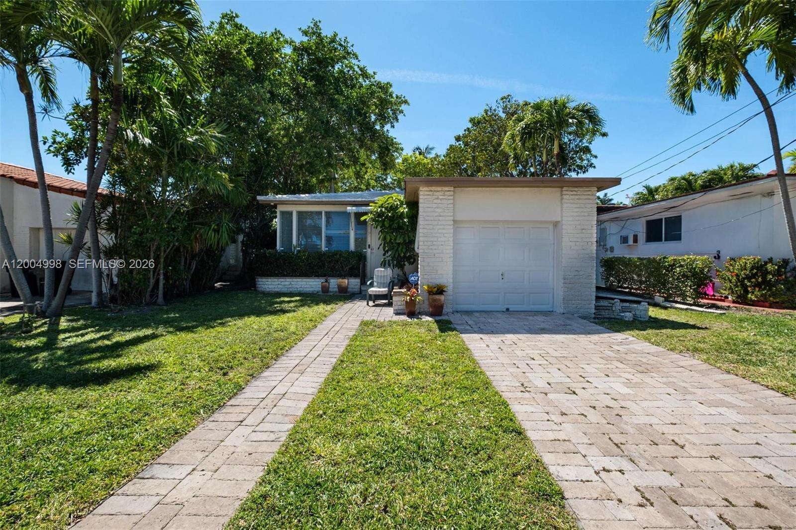 9516 Byron Ave, Surfside, FL 33154 | Picture 4