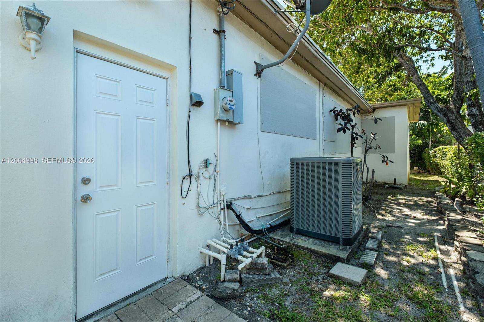 9516 Byron Ave, Surfside, FL 33154 | Picture 8