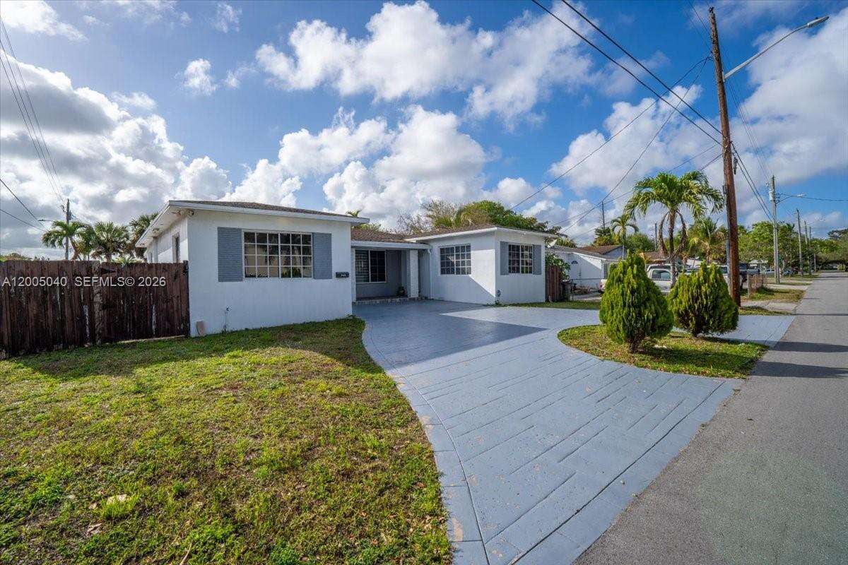 740 7th Ave, Hallandale Beach, FL 33009 - For Sale photo 1