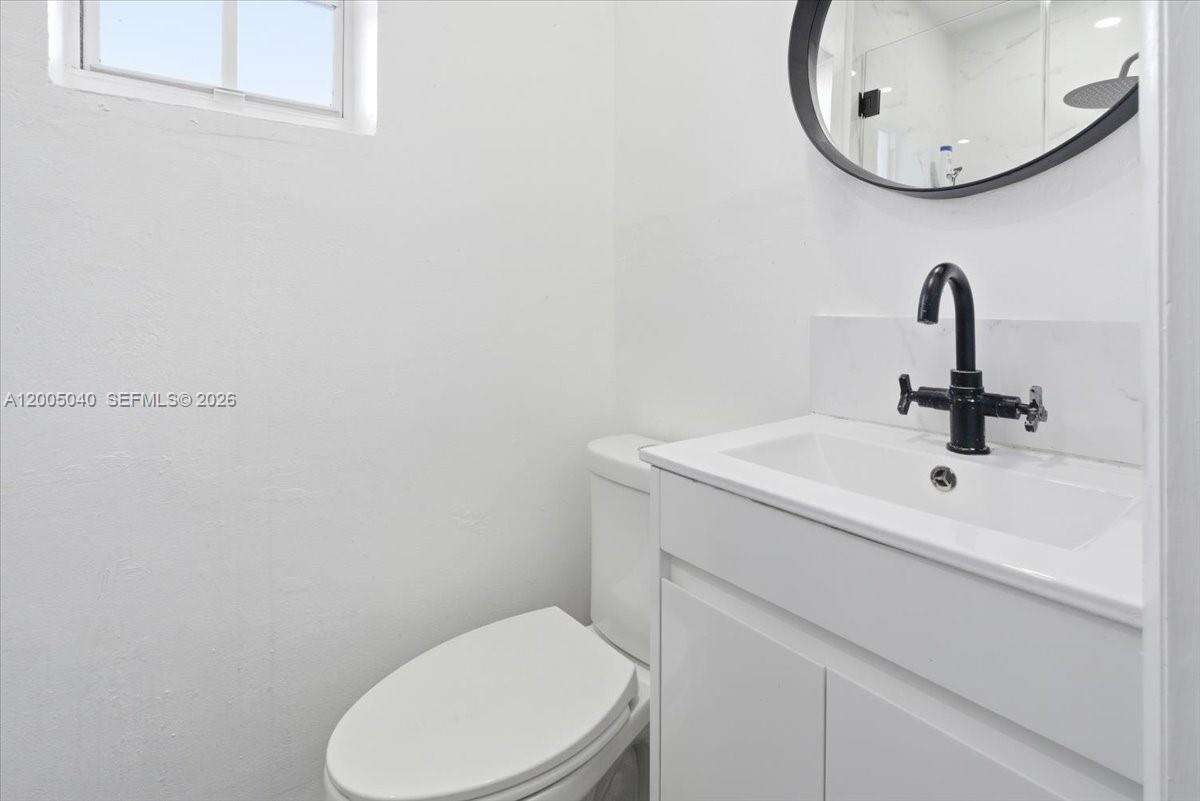 740 7th Ave, Hallandale Beach, FL 33009 - For Sale photo 17