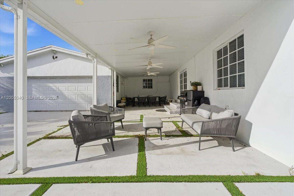 740 7th Ave, Hallandale Beach, FL 33009 - For Sale photo 20