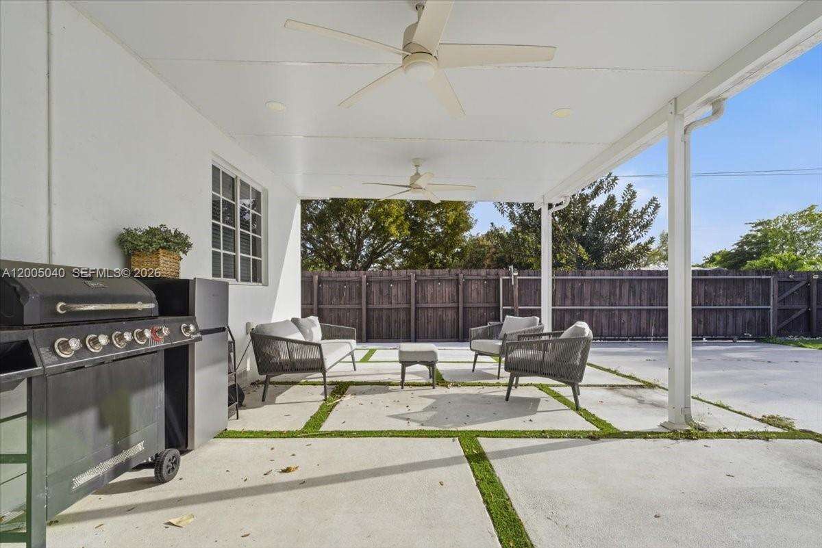 740 7th Ave, Hallandale Beach, FL 33009 - For Sale photo 21