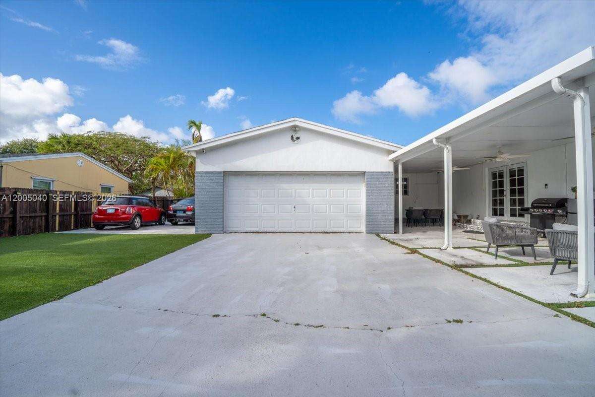 740 7th Ave, Hallandale Beach, FL 33009 - For Sale photo 27