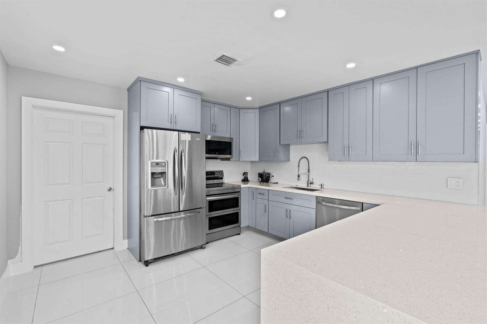 670 29th, Fort Lauderdale, FL 33312 - For Sale photo 11