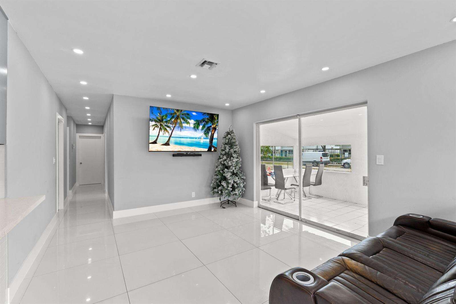 670 29th, Fort Lauderdale, FL 33312 - For Sale photo 7