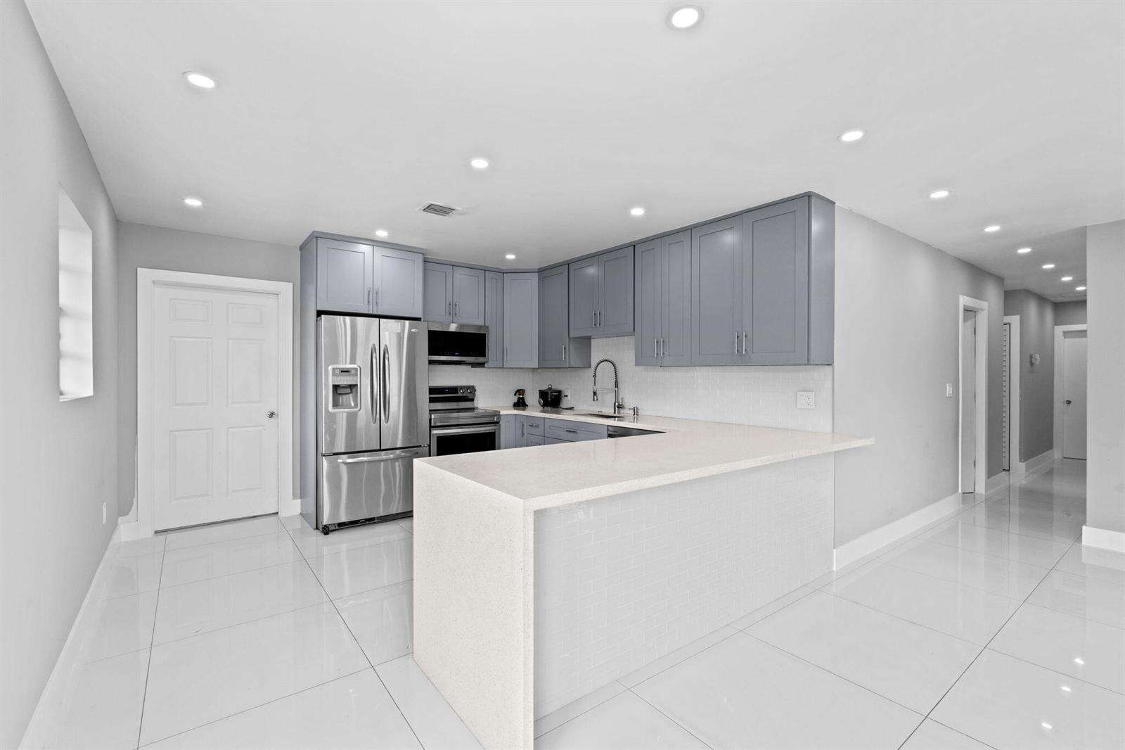 670 29th, Fort Lauderdale, FL 33312 - For Sale photo 10
