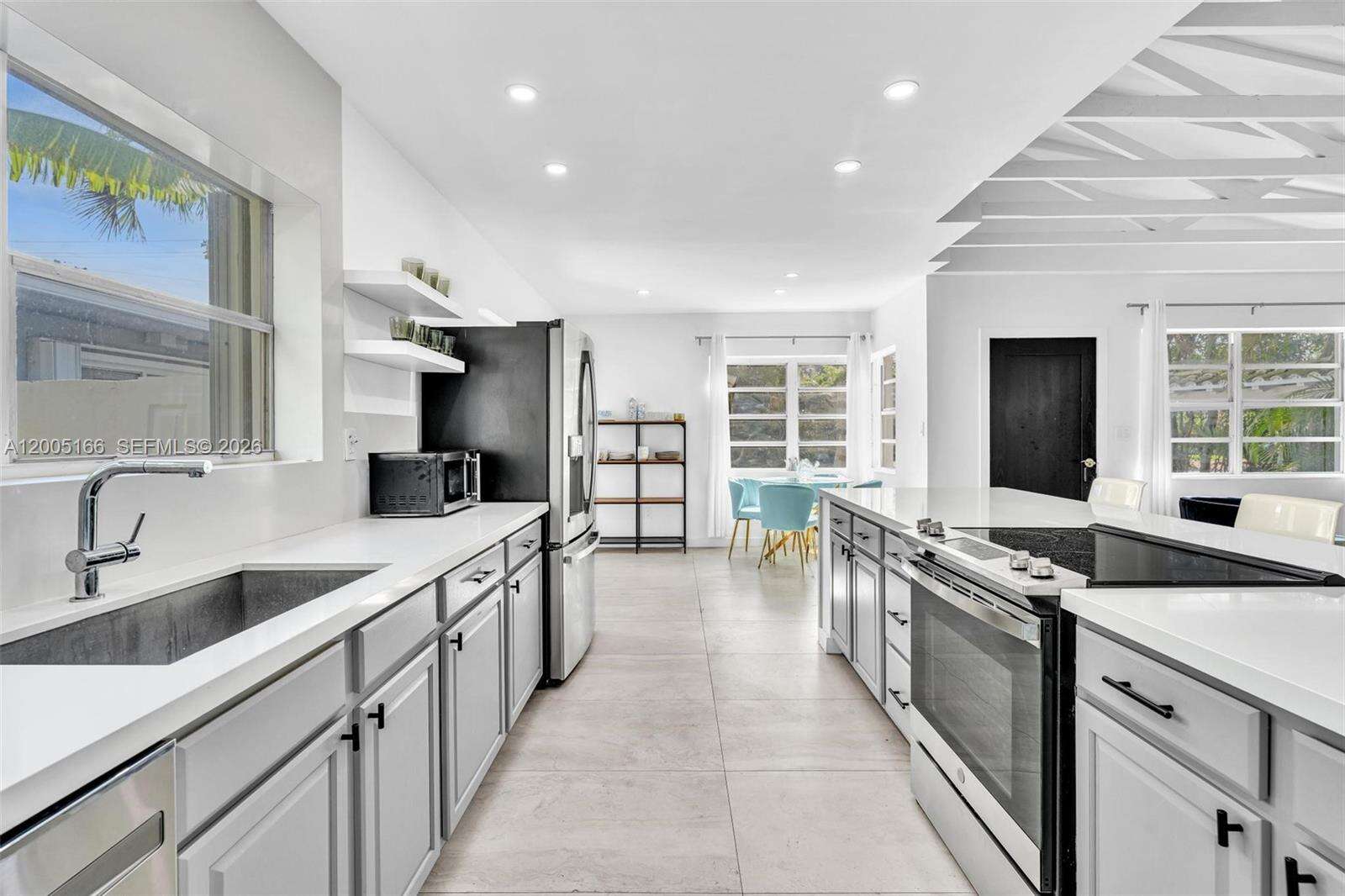 9264 Byron Ave, Surfside, FL 33154 | Picture 18