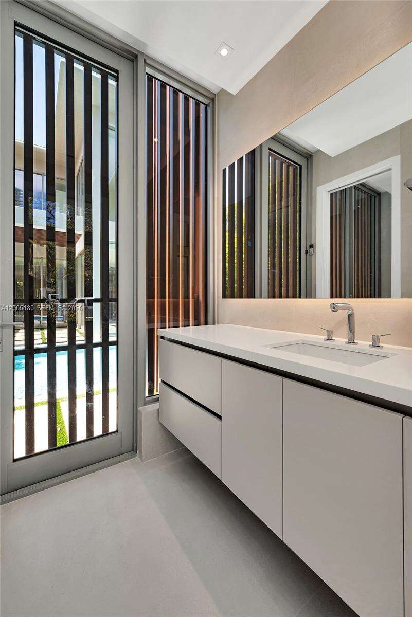 2100 Miami Ave, Miami, FL 33129 | Picture 16