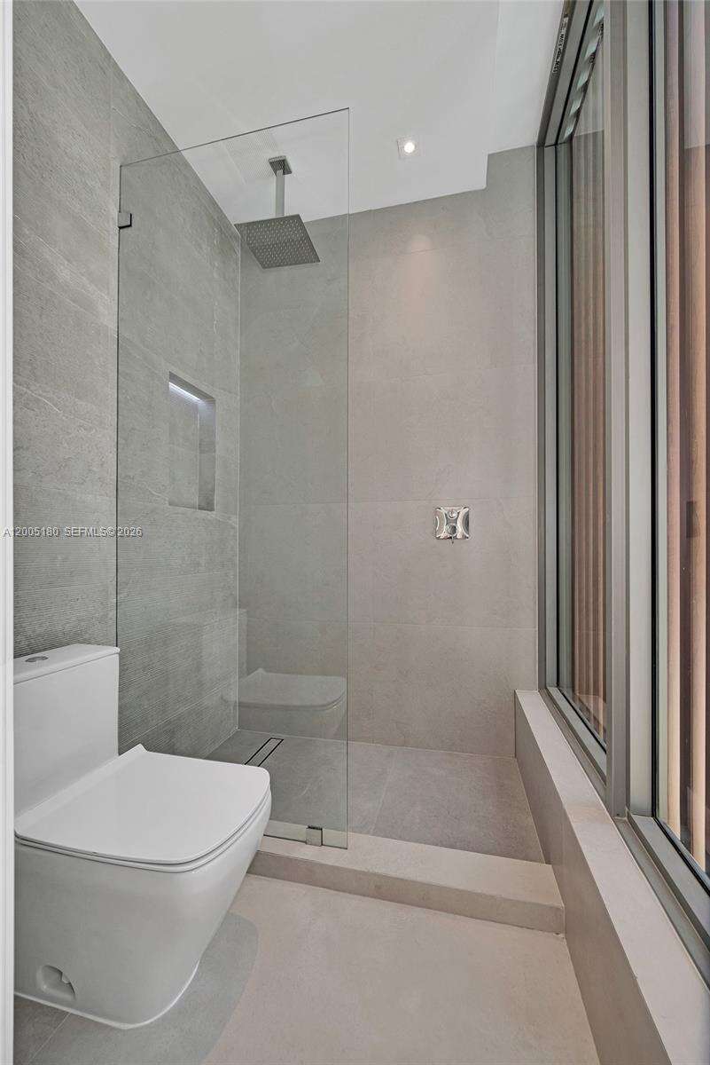 2100 Miami Ave, Miami, FL 33129 | Picture 17