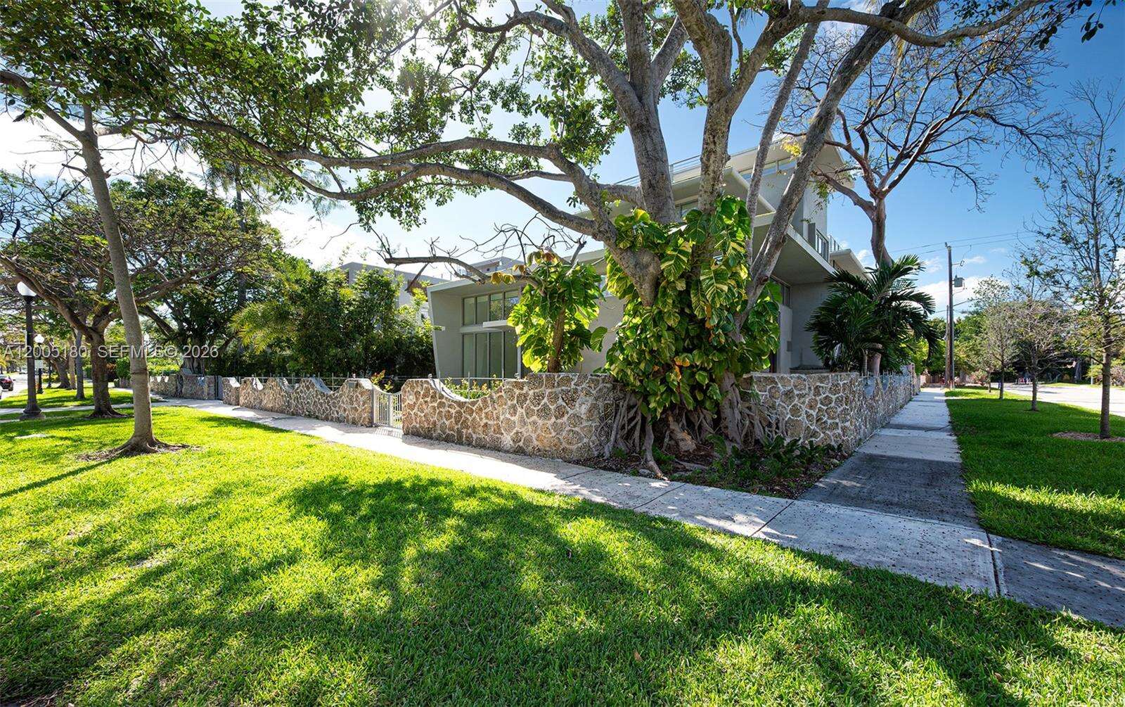 2100 Miami Ave, Miami, FL 33129 | Picture 3