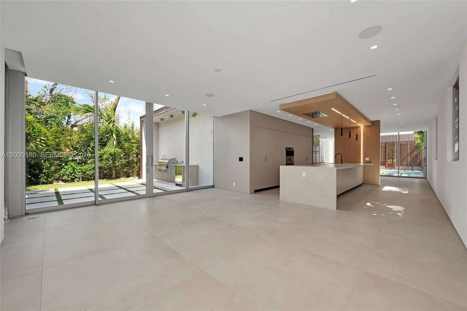 2100 Miami Ave, Miami, FL 33129 | Picture 35